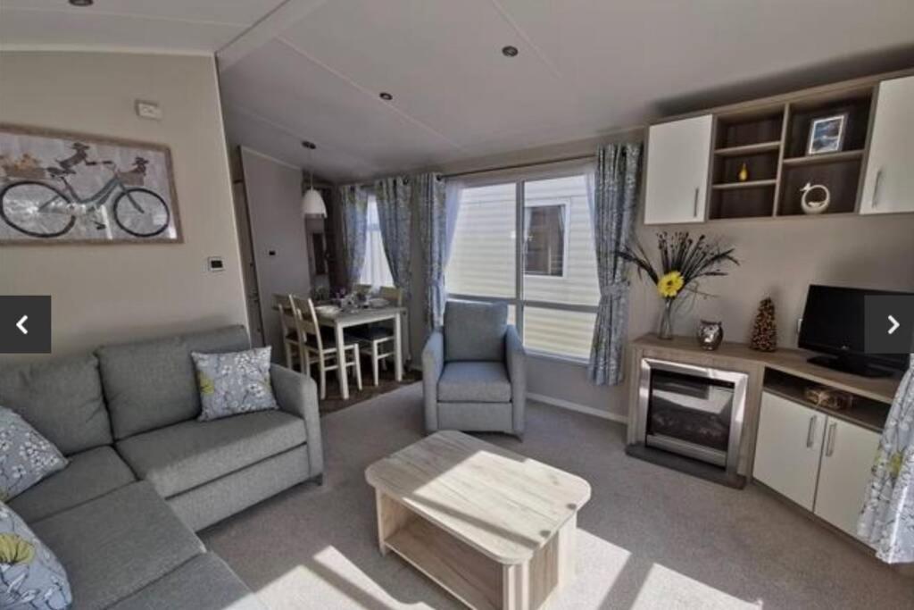 Glade Lodge- North Devon Coast, Bideford Bay Caravan Park Kültér fotó